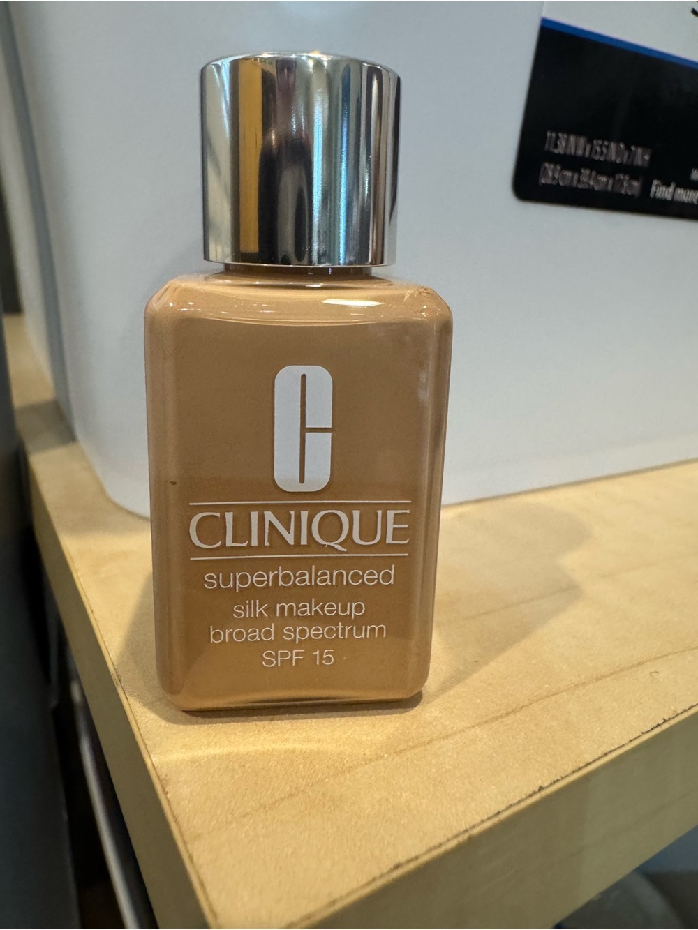 Clinique super balanced silk makeup(08) mfn 15ml
